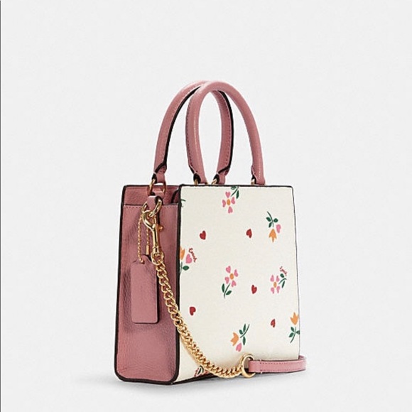 Coach Mini Pepper Crossbody With Heart Petal Print NEW ARRIVAL BESTSELLER - Picture 6 of 13
